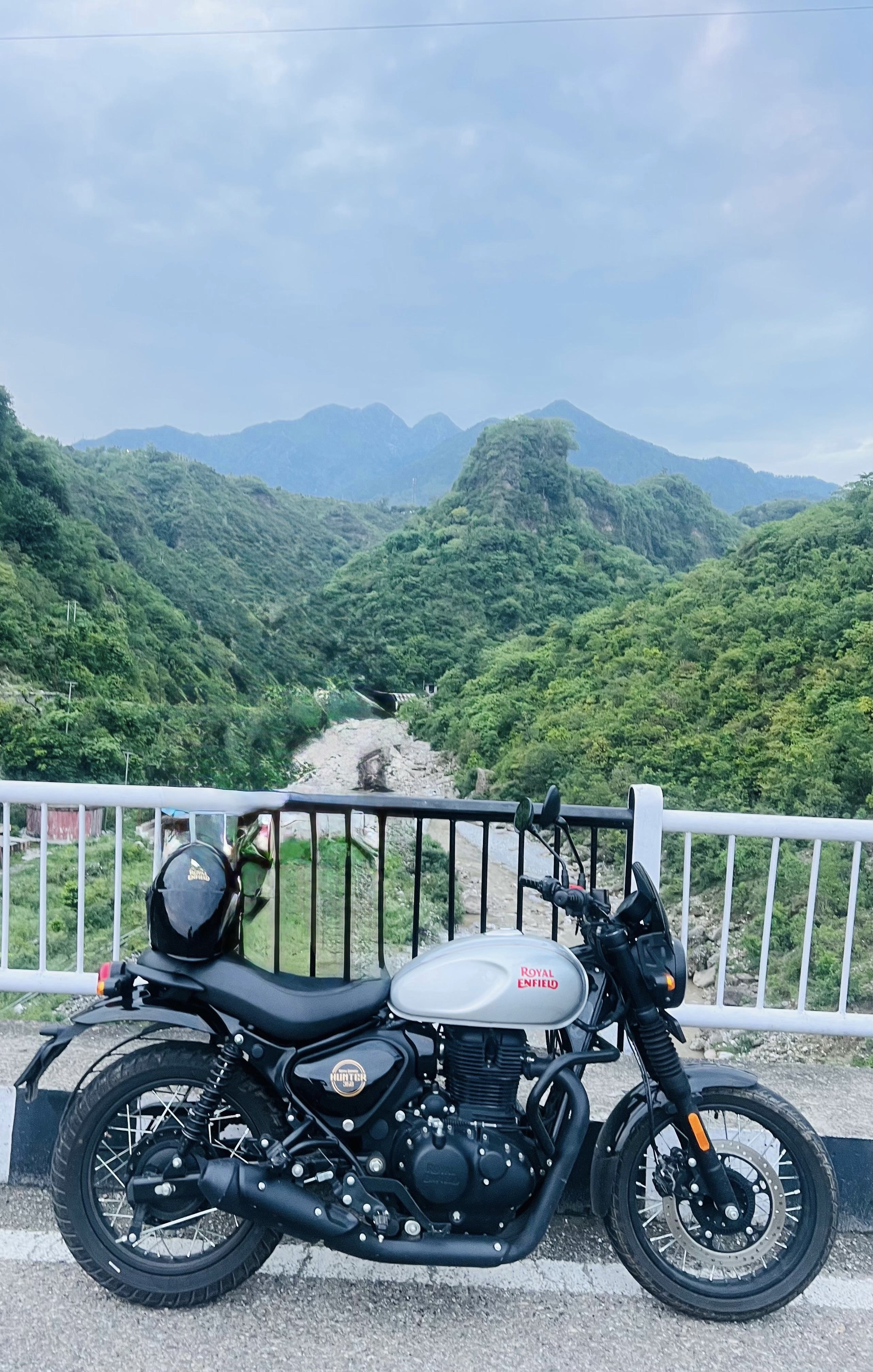 ROYAL ENFIELD HUNTER 350
