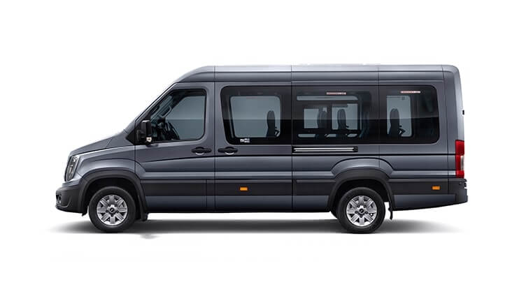 Force Urbania 9 Seater
